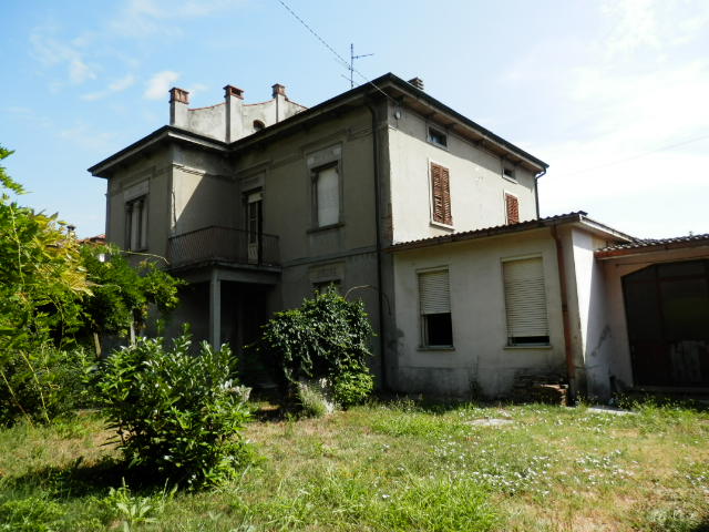 Soluzione N. CR394: Villa in Vendita > Rivarolo del Re (CR)